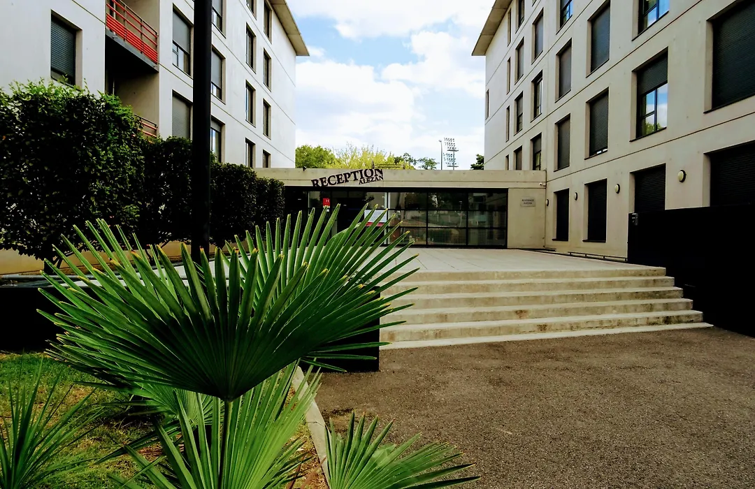 Alezan Hotel & Residence-1