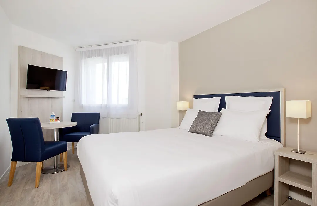 Sejours & Affaires Paris-Davout-1