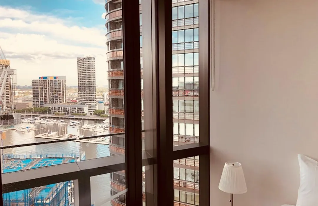 Winston Apartments Docklands-1
