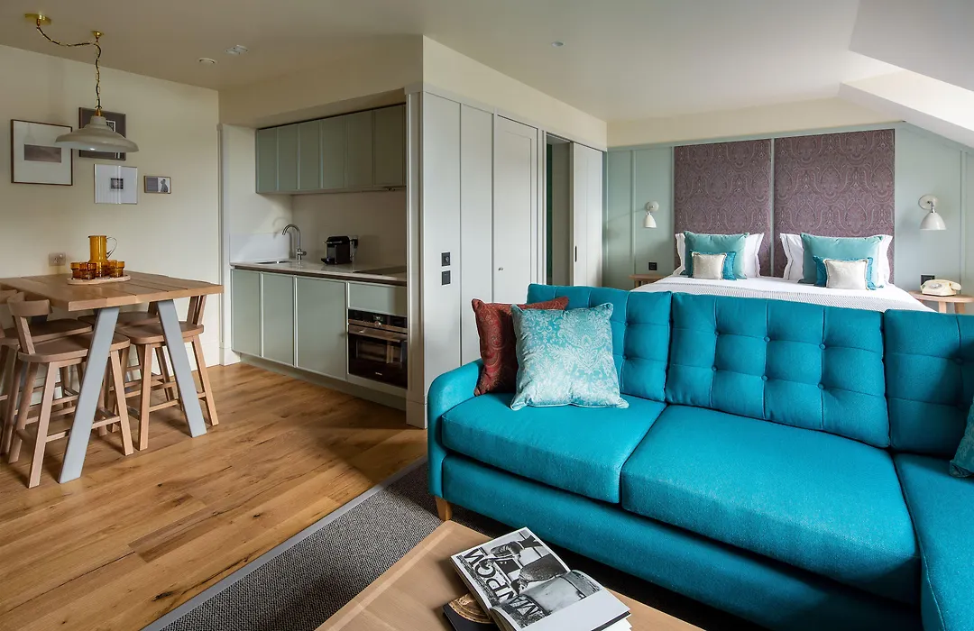 Abbey Strand Apartments, At Holyrood-1