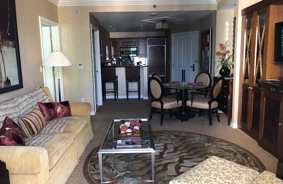 True 1Br Balcony Suite With Strip View At Mgm Signature-1