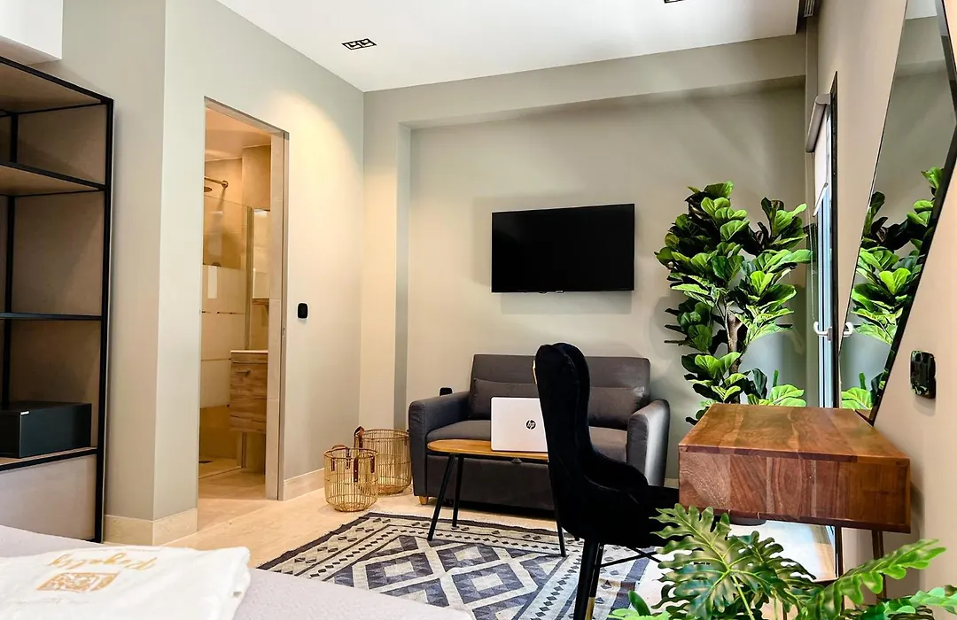 Royalty Suites Psyrri-1