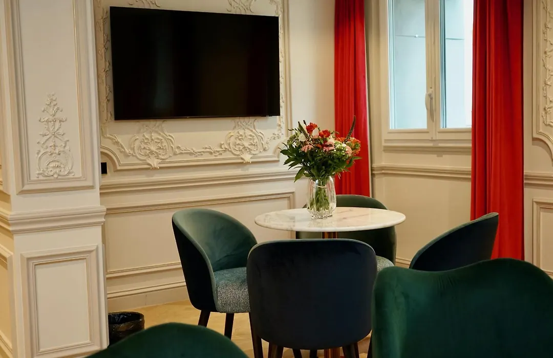 Mode Paris Aparthotel-1