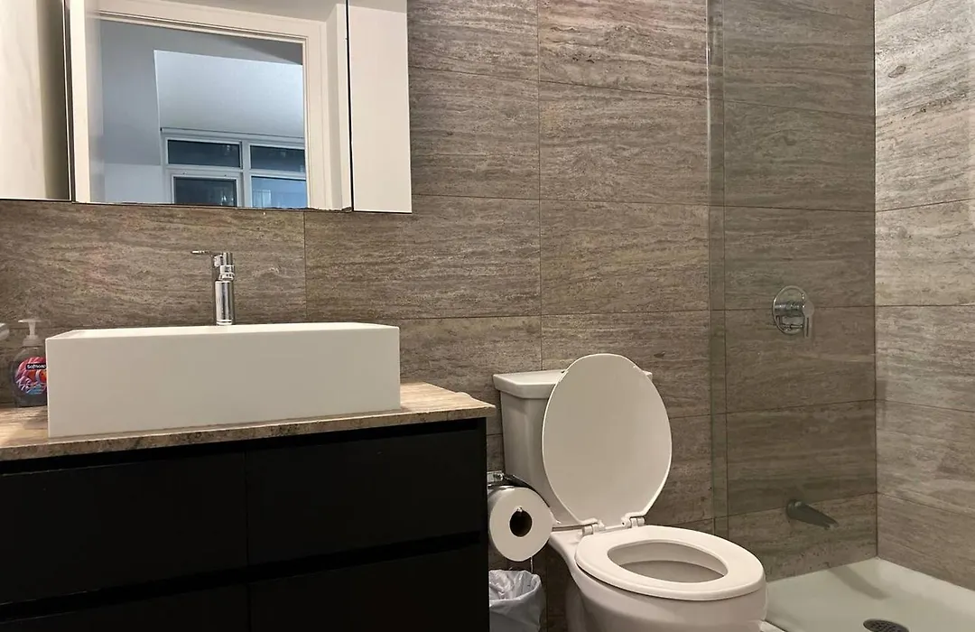 Dan Leckie Suites-1