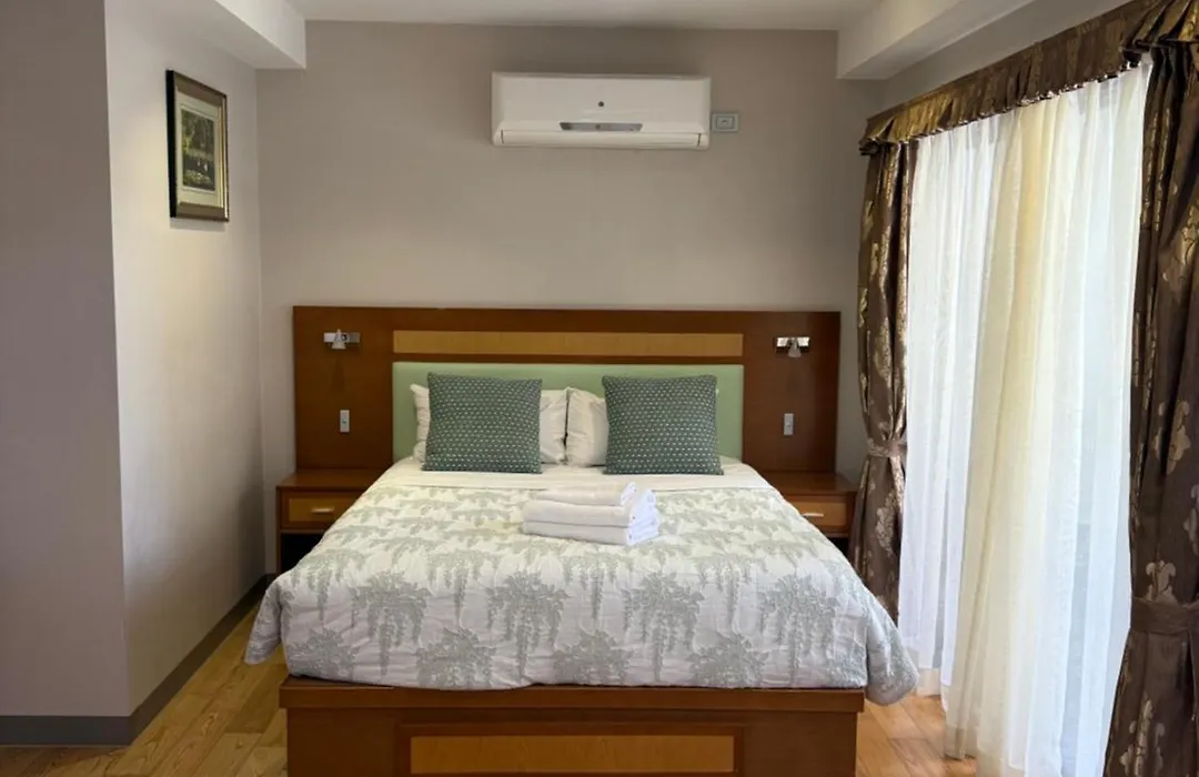 Melrose Apartments-1
