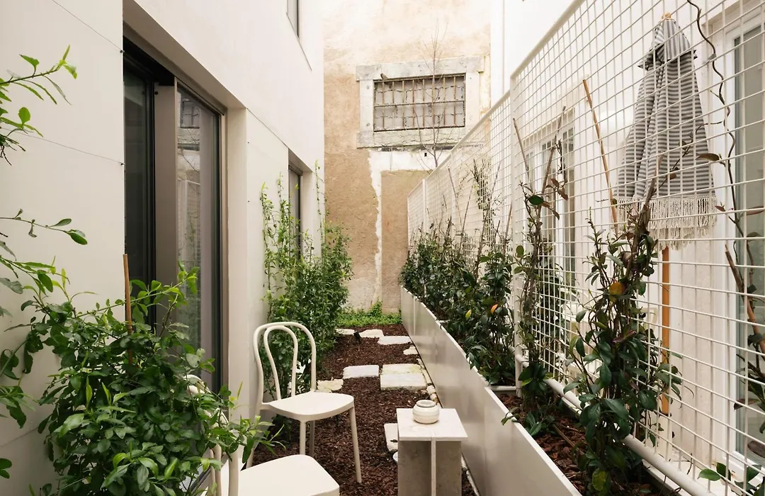 Lioz Hotel & Apartments-1