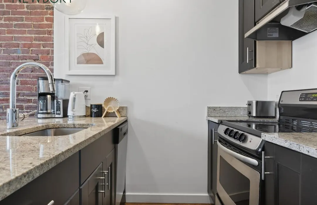 304 Newbury Street By Thatch-1