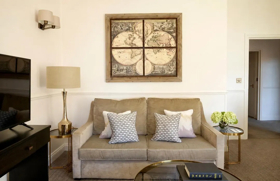 Collingham Serviced Apartments-1
