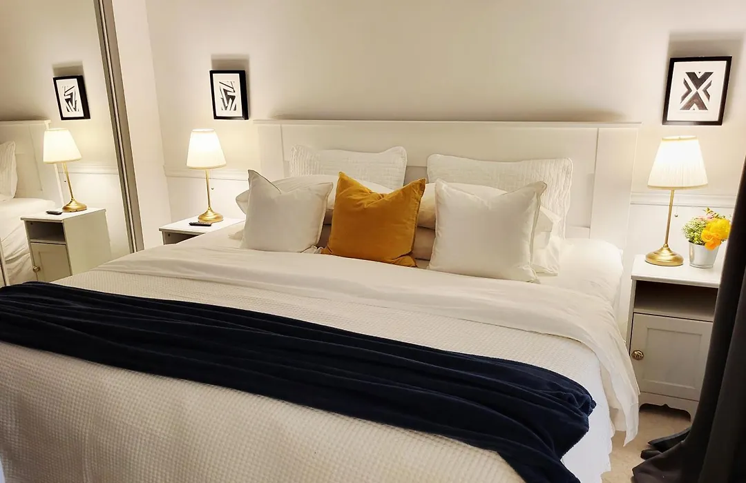 Stylish Downtown Toronto Residential Hotel-1