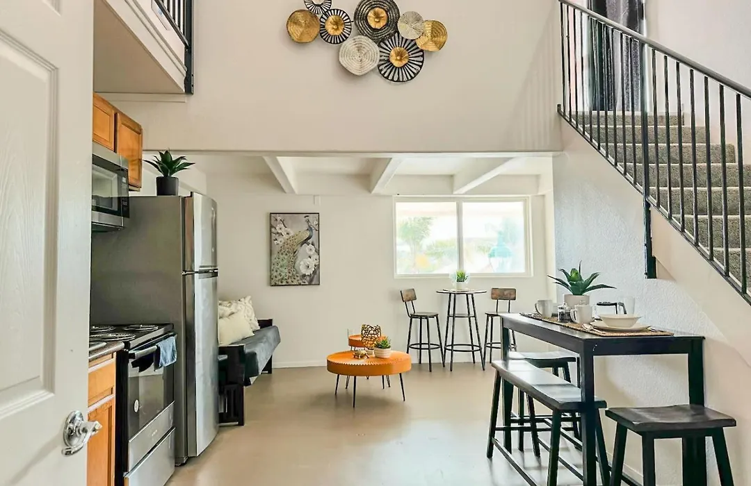 Little Italy Modern Lofts-1