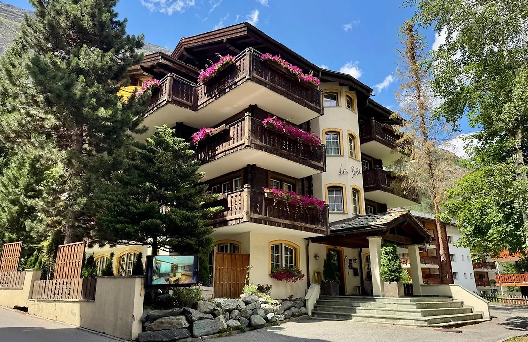 Laperle Apartments & Spa Access At Alpen Resort-1
