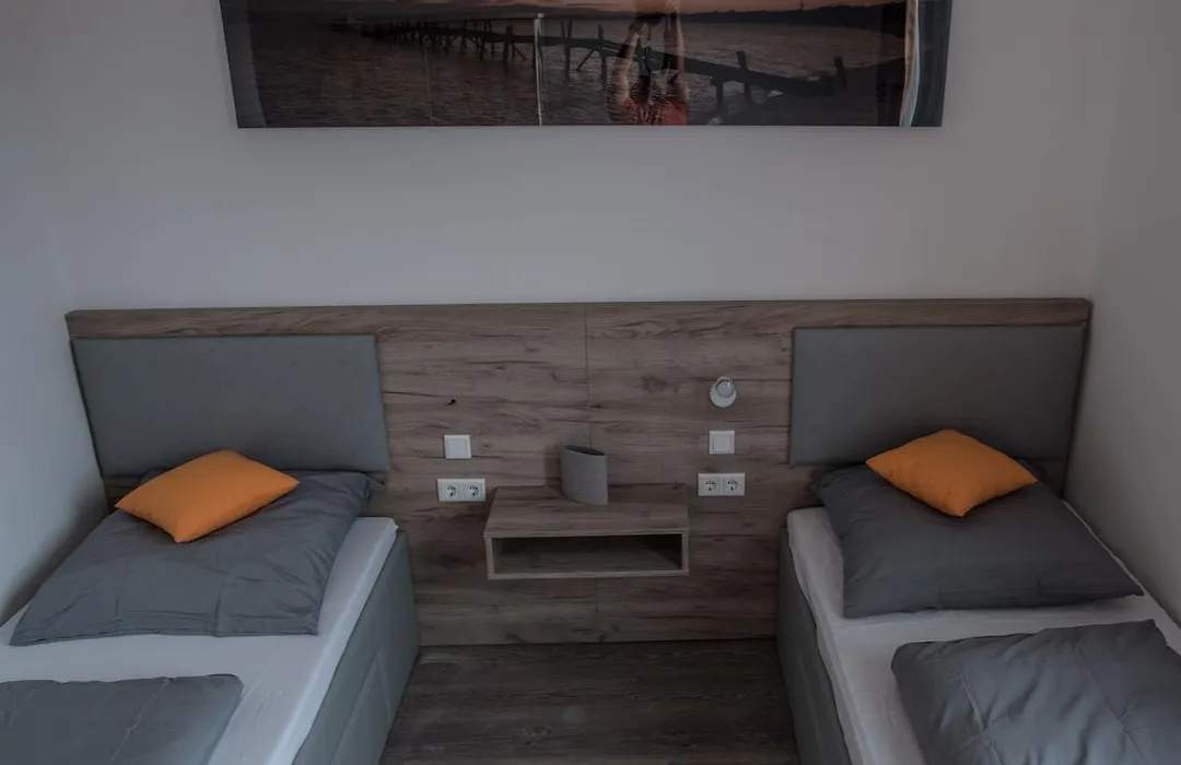 Firstsleep Boardinghouse Griesfeldstrasse Muenchen-1