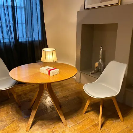Queen Street Boutique Suites-3