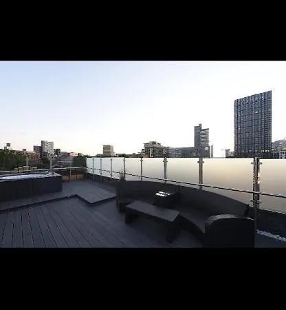 Swan Street Townhouse Hot Tub & Roof Terrace-2