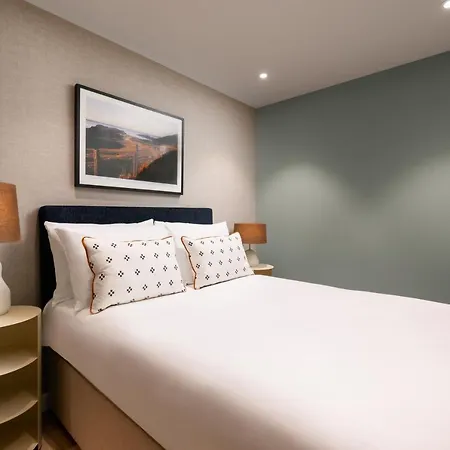 The Lincoln Suites-3