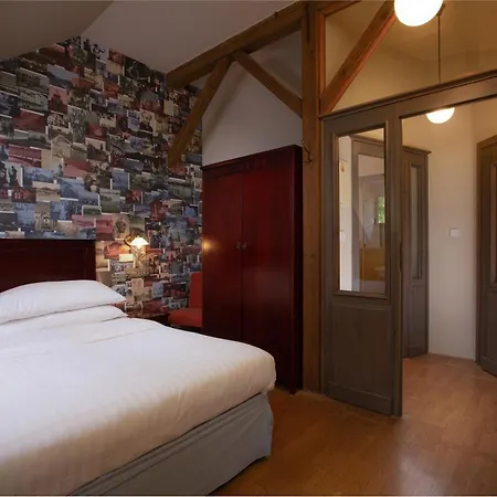 Charles Bridge Heritage Suites By Salvator Hotels-3