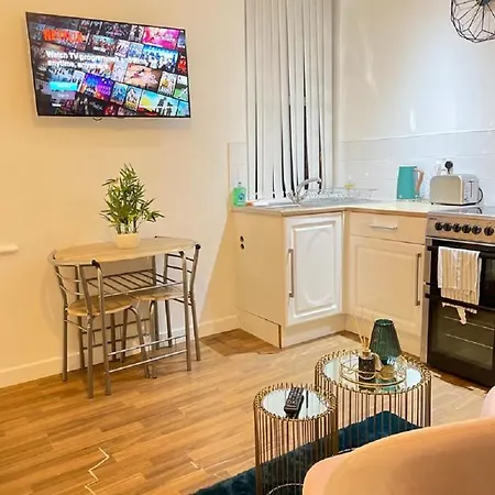 Citynights Studios With Free Parking-3
