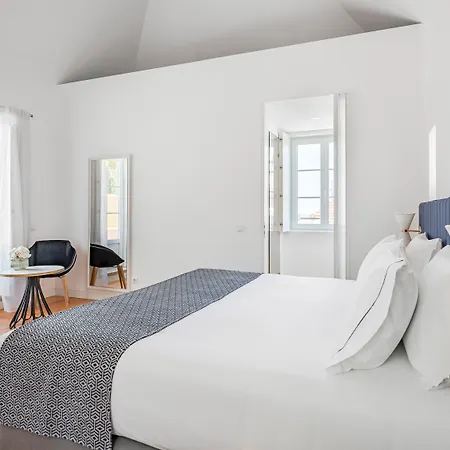 Tandem Palacio Alfama Suites-2