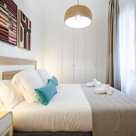 Feelathome Castilla Apartments-3
