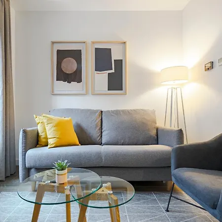 Feelathome Castilla Apartments-2