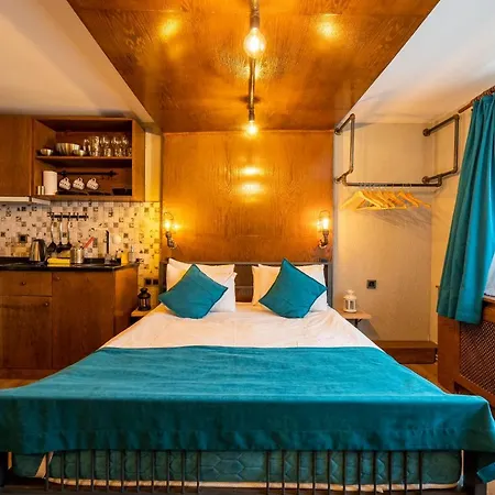 Cube Suites-3