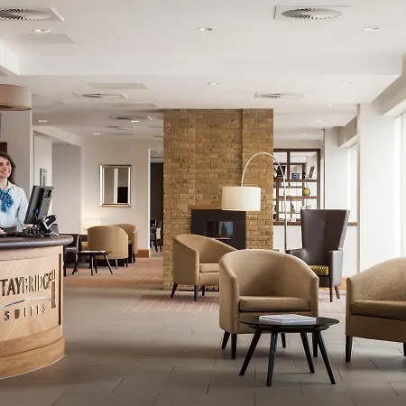Hyatt House London Stratford - Aparthotel-2
