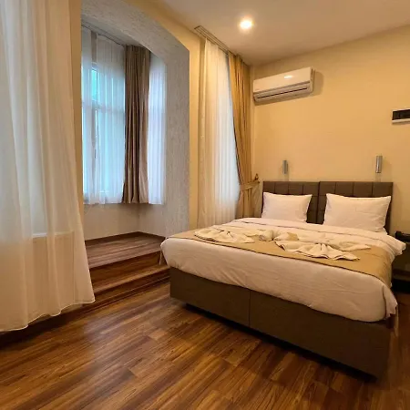 Taksim Nacre 360 Suit-3