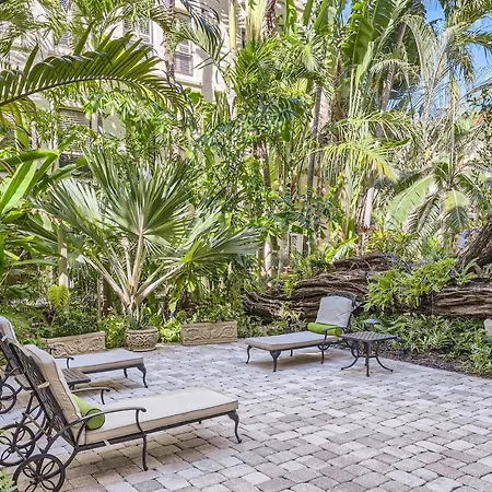 Palm Beach Hotel-3