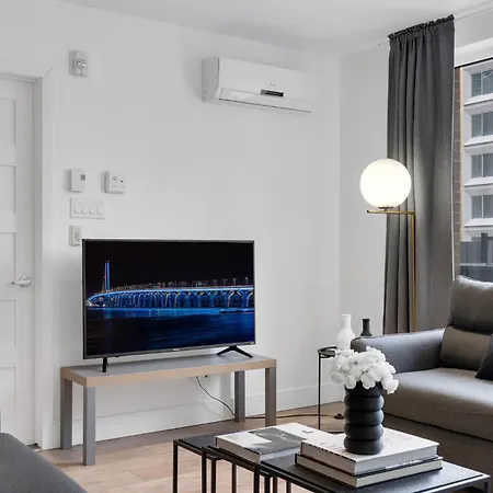 Liv Mtl Downtown Montreal Spacious Urban Suites-3