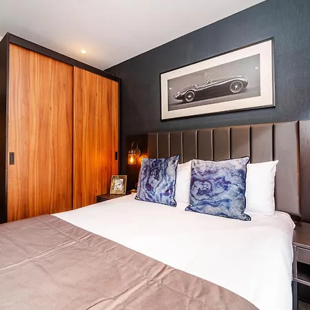 Epic Duke Street Townhouse, City Centre Apartments-2