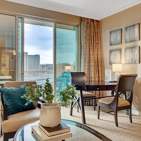 Balcony Strip View Suite * Mgm Signature Tower 3-2