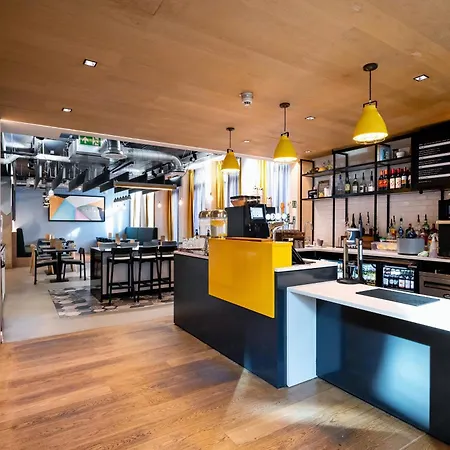 Staycity Aparthotels Liverpool Waterfront-3