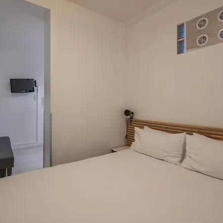 Residence Clignancourt-3