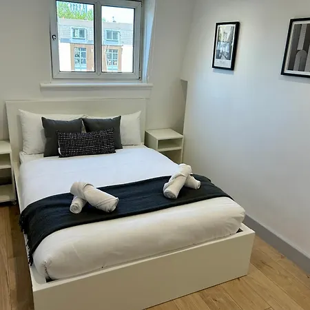 Frederick House-3