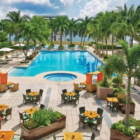 Private Condo Hotel At Four Seasons Brickell-2