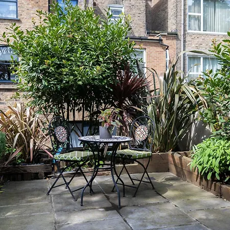 Room2 London Hammersmith Townhouse-2