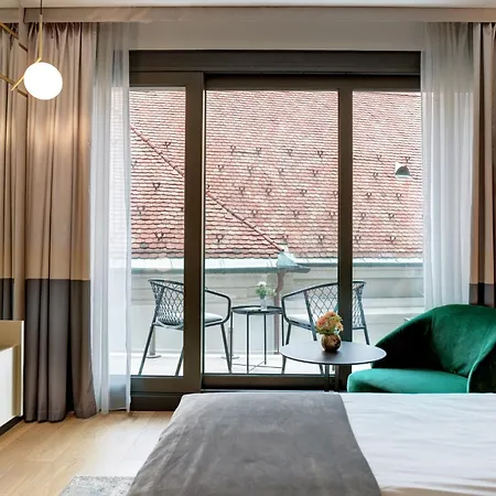 Emerald Downtown Luxury Suites By Continental Group-3