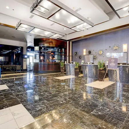 Royal Oasis Suite At Platinum Hotel-Strip Views-3