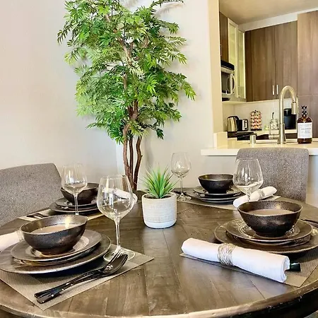 1 Bedroom Xl Condo With King Bed, Garden View, Parking Included-3