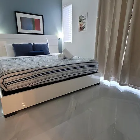 Strand Ocean Drive Suites-3