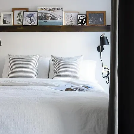 Bond Townhouse-2