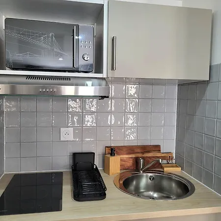 Hotel Residence A La Buttes Aux Cailles-3
