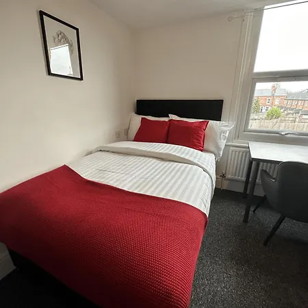 Premier Nottingham Studios - Gawthorne-3