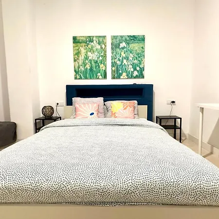 Soho Boho Apartments - With Sunny Rooftop Terrace And Fiber Optic Internet-3