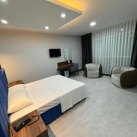 Trio Palace-2
