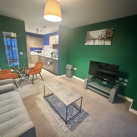 Beehosting Adelphi Wharf Apartments-3