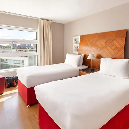 Marlin Apartments London Bridge - Empire Square-2