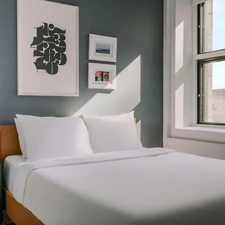 Sonder By Marriott Bonvoy Le Victoria Apartments Old Montreal-3