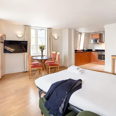 Marlin Apartments London City - Queen Street-3