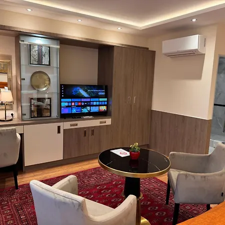 Hotel Charles-2